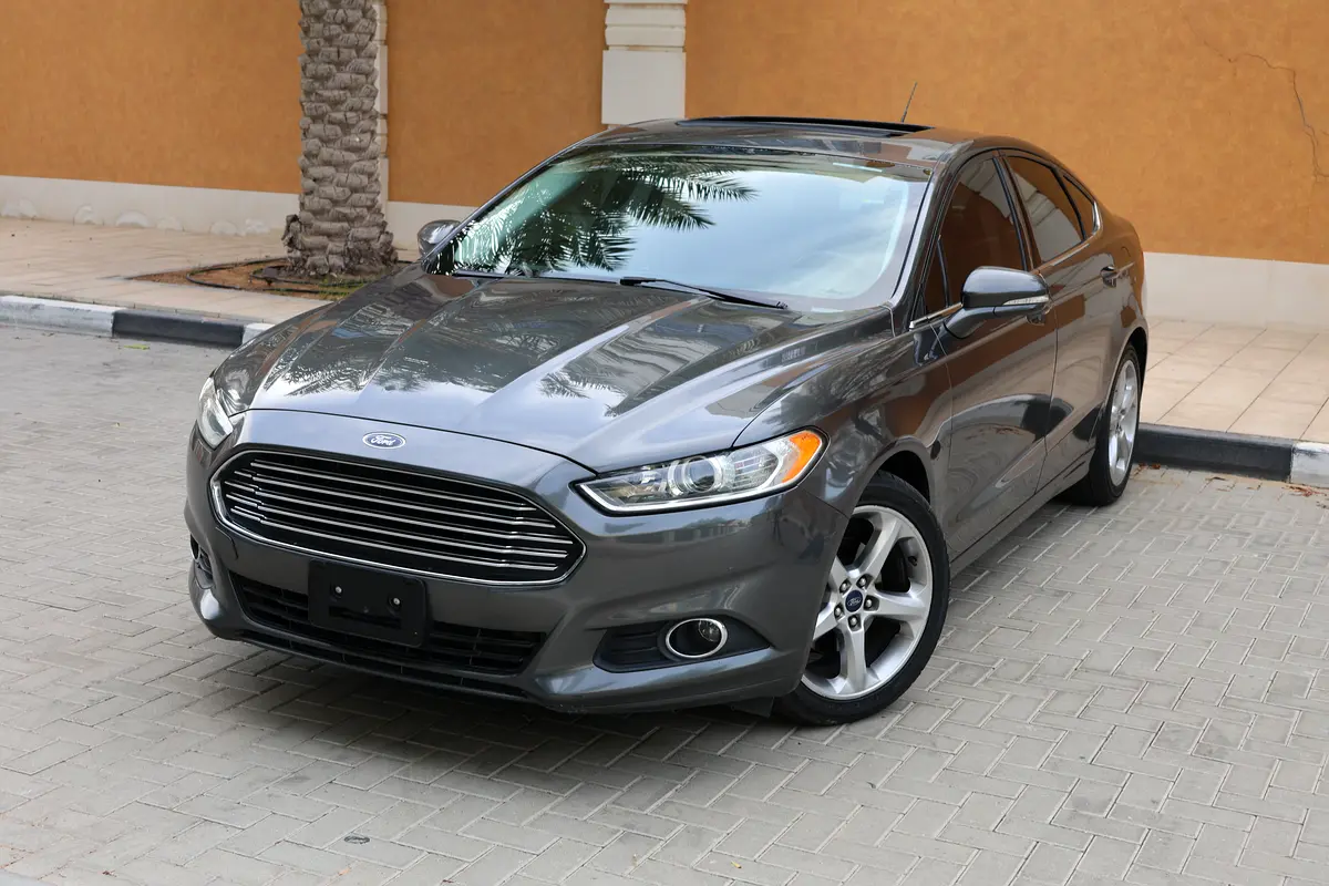 FORD FUSION SE - GCC SPECS - ACCIDENT FREE - FULL SERVICE HISTORY - EXCELENT CONDITION - - Image 1