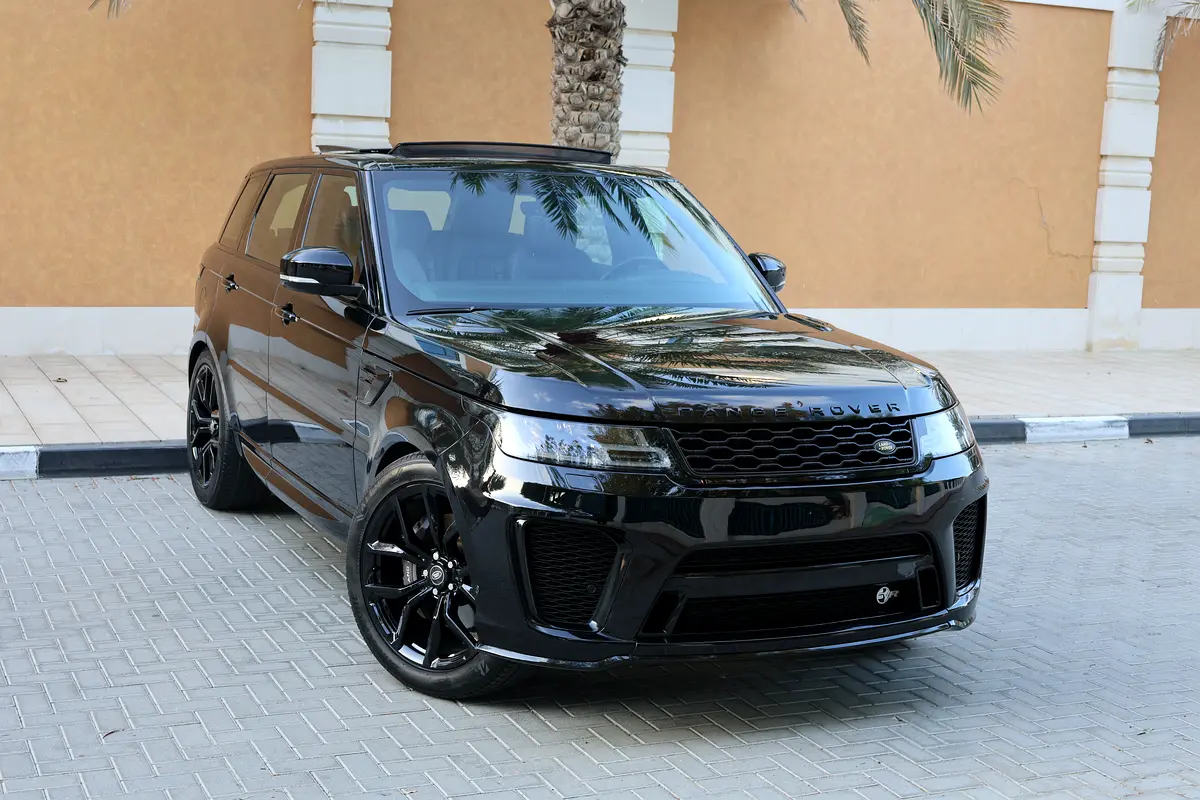 Range Rover Sport -2020-142000KM-GCC SPECS-EXCELLENT CONDITION SVR KIT at agency fix - Image 1