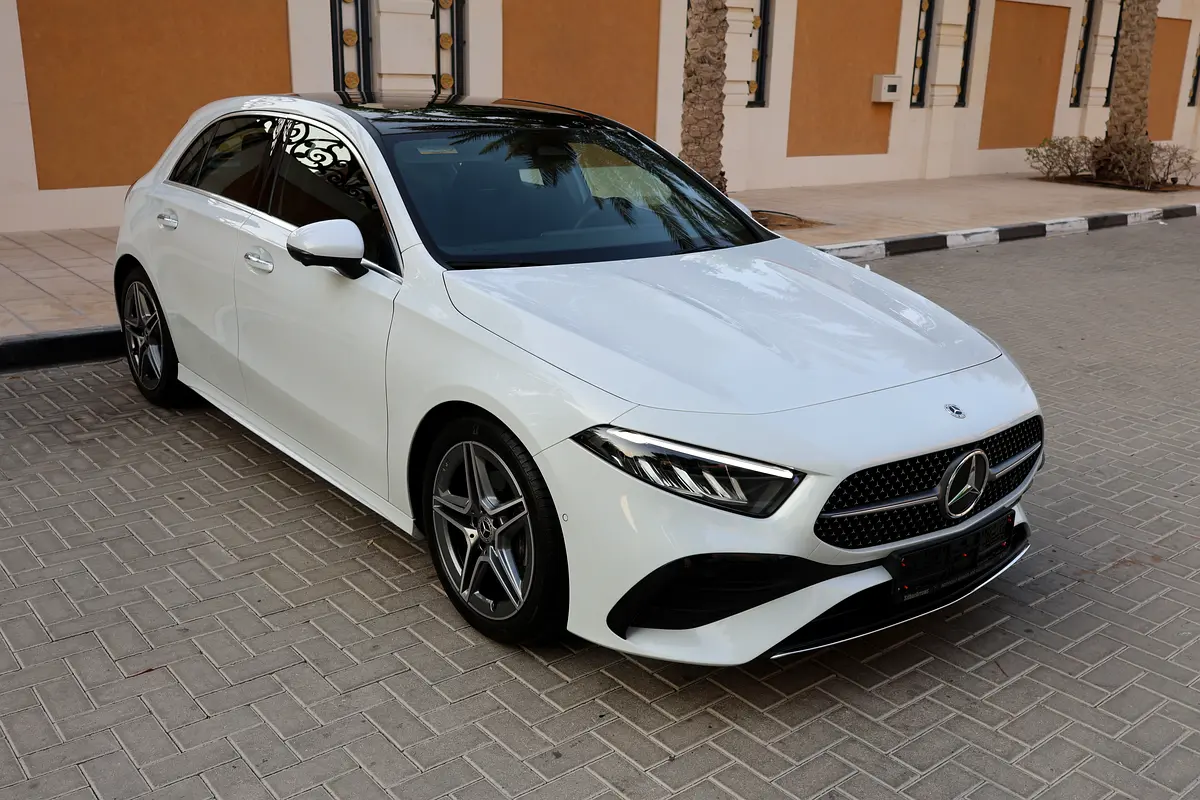 Mercedes-Benz A200 AMG-2024-11000KM-GCC SPECS- UNDER WARRANTY SERVICE CONTRACT available black as w - Image 1
