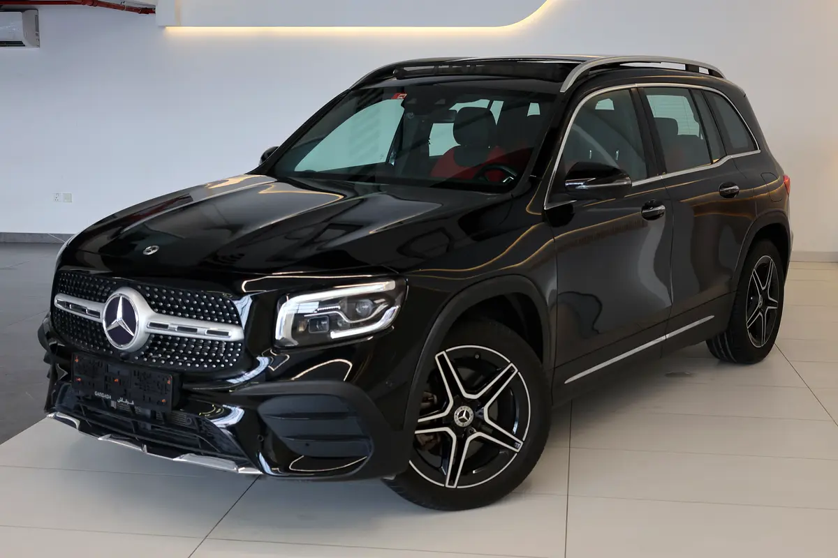2023 Mercedes-Benz GLB 250 4MATIC | GCC Specs | Low Mileage 46000km-UNDER WARRANTY SERVICE - Image 1