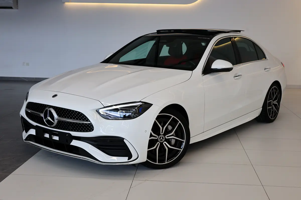 Pristine 2023 Mercedes-Benz C200 | GCC Specs | Low Mileage - Image 1