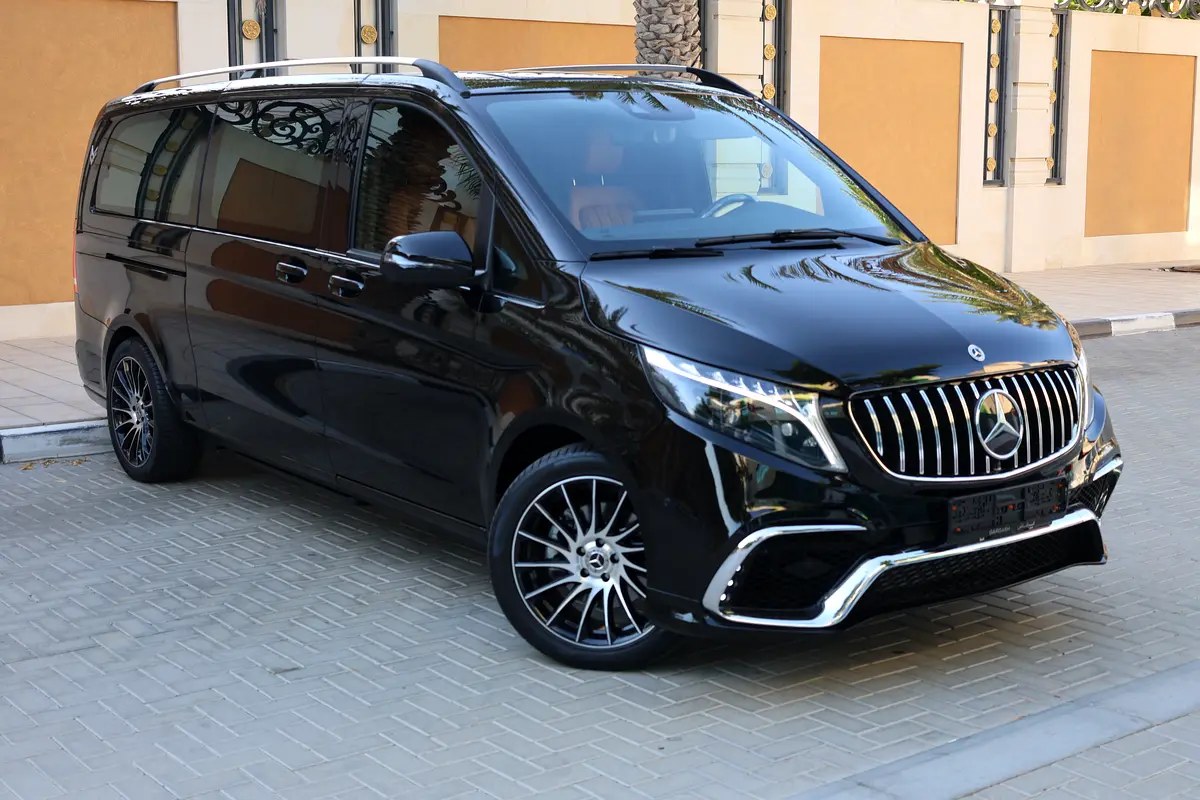 Mercedes-Benz V-Class V 250 2024 - GCC Specs - Brand New - Image 1