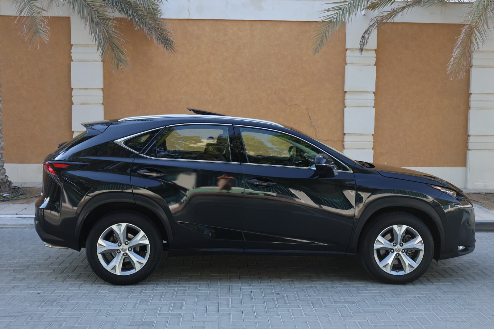 Lexus NX-Series-NX200t-2017-137000KM-GCC SPECS-EXCELLENT CONDITION - Image 1