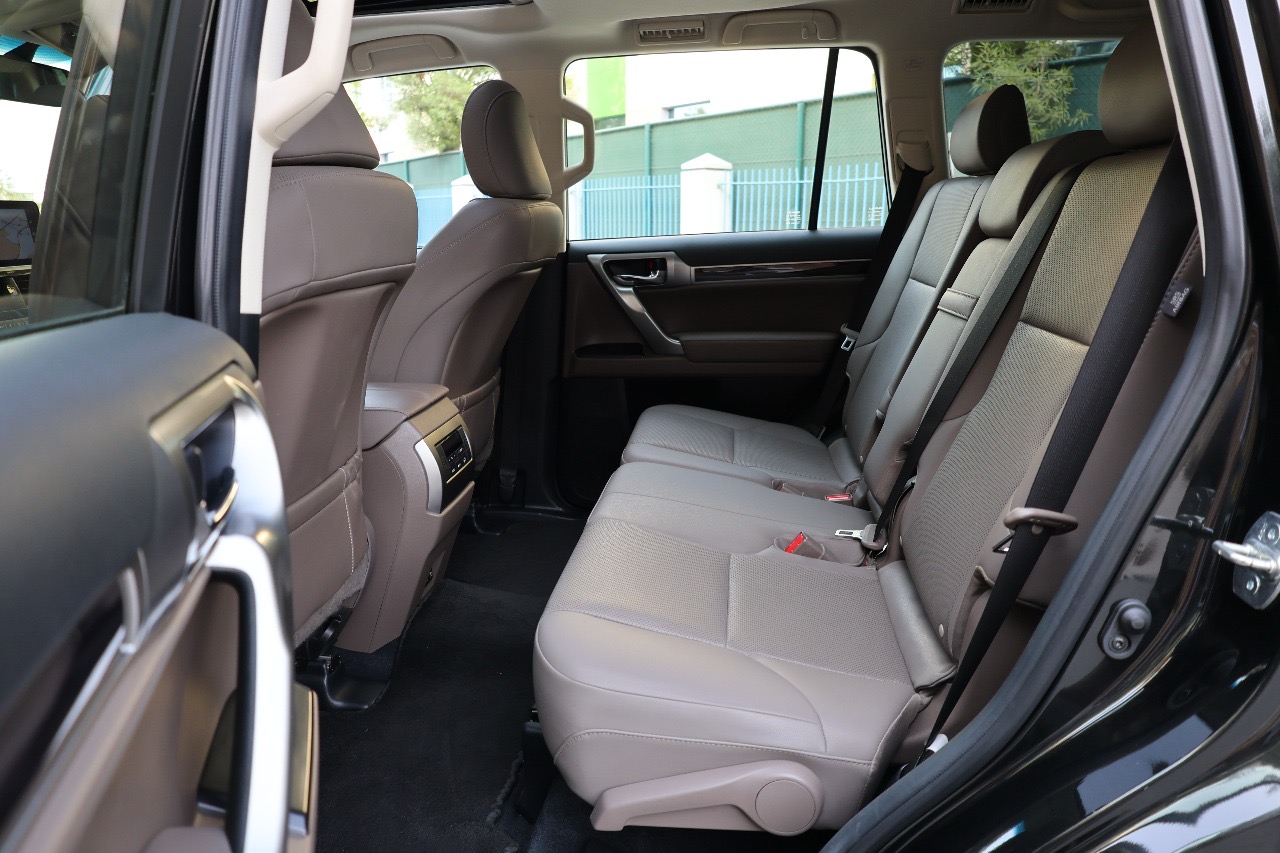 976dae4b-92b3-43f6-ac19-53af8f51909c