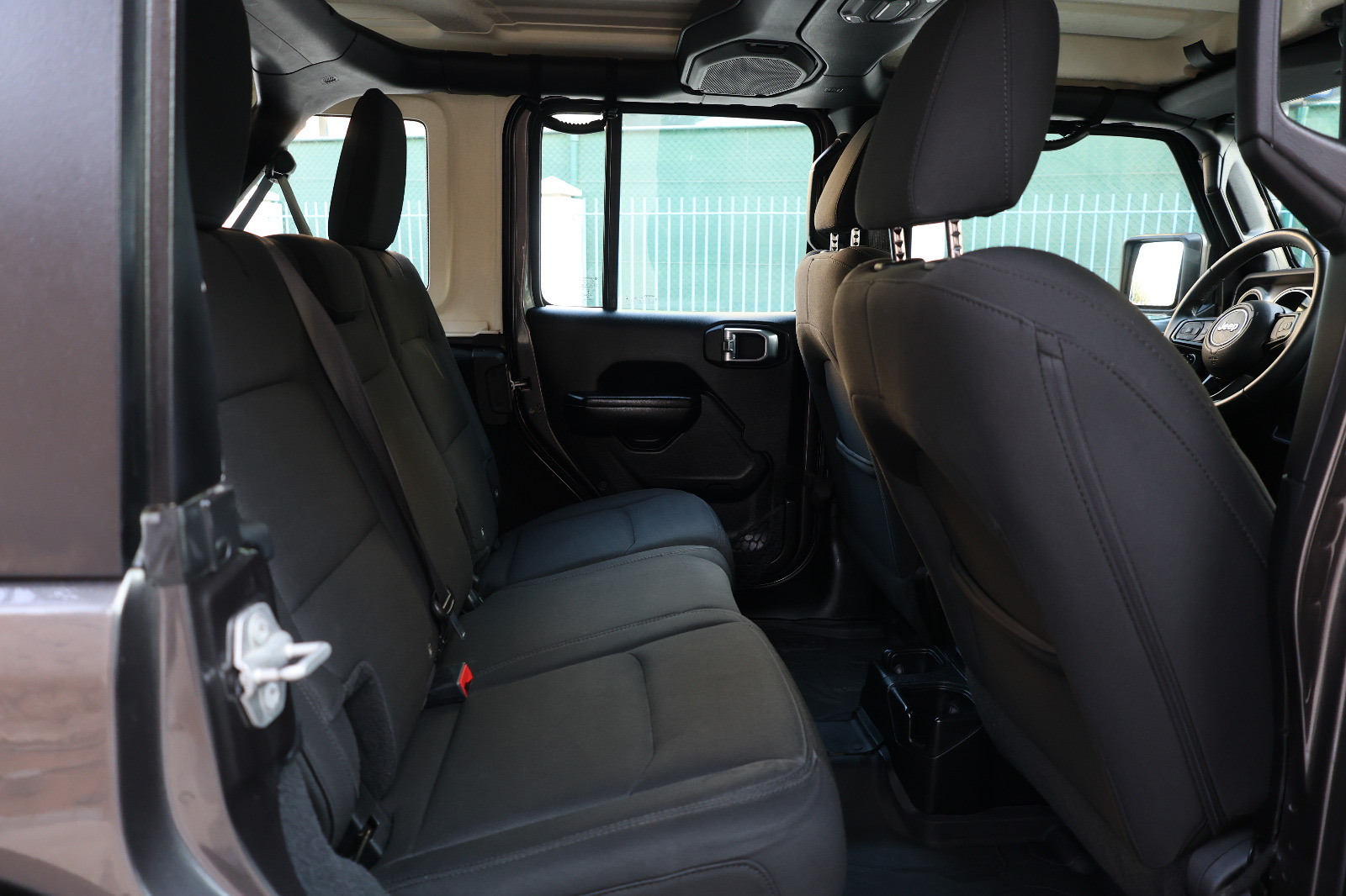 34f39d9f-11c6-4f95-832f-8af3ebc19cf6