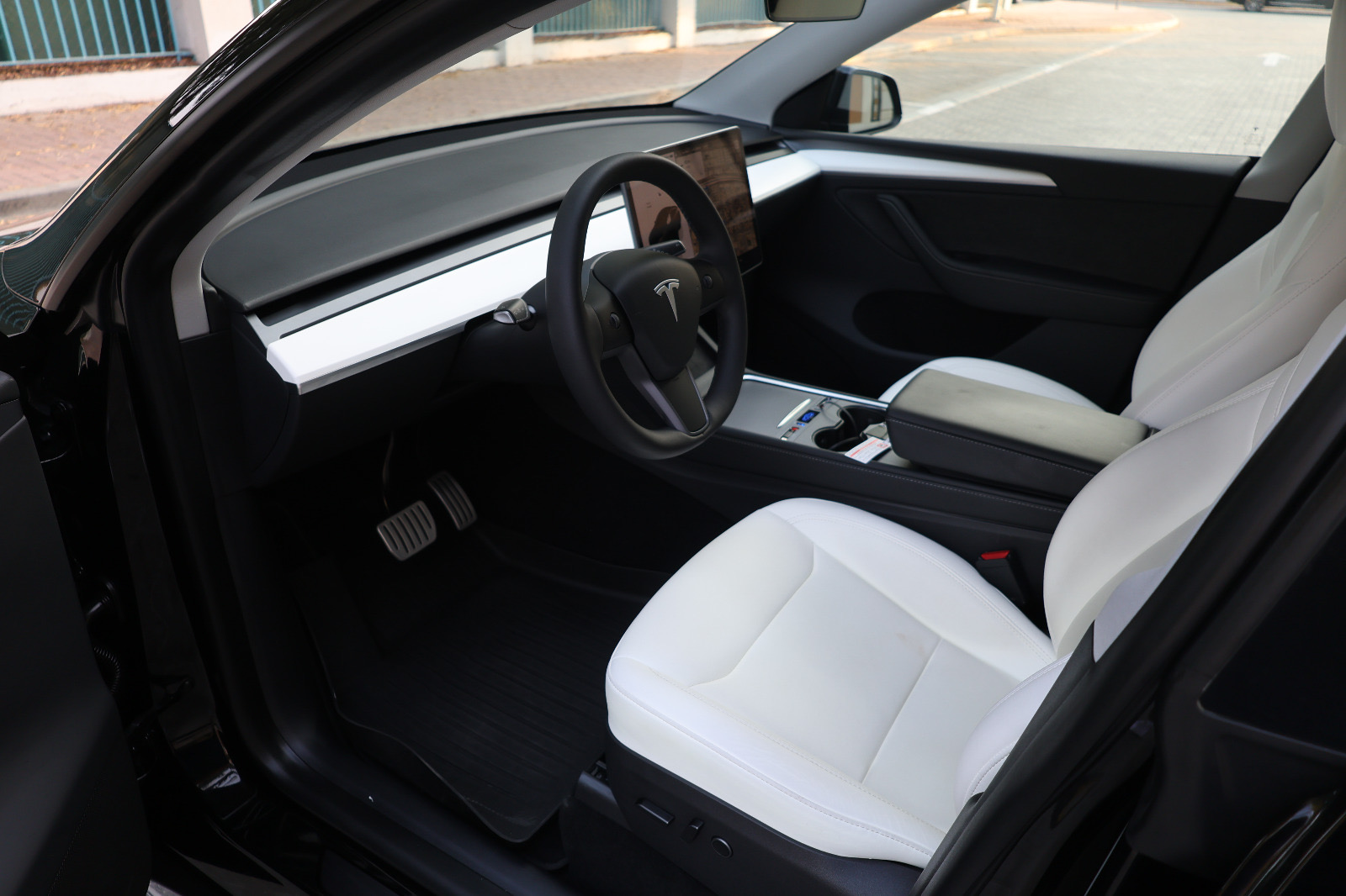 3e95eb87-674e-4d38-9f86-a23ce634b9e8