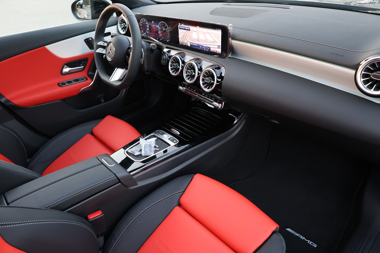 6a552084-da68-4dd9-8cdd-6d2259df4a02