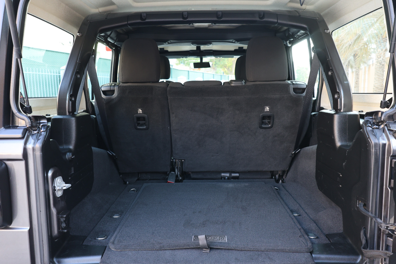 8057aeda-aa01-47cd-9e0f-9c0d46fec876