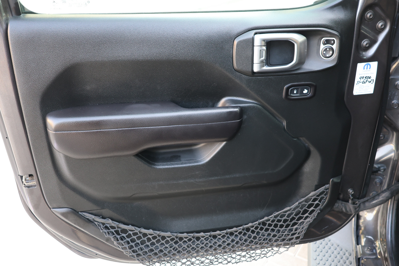 e382283e-7c62-4db0-b05e-b340aeba23d9