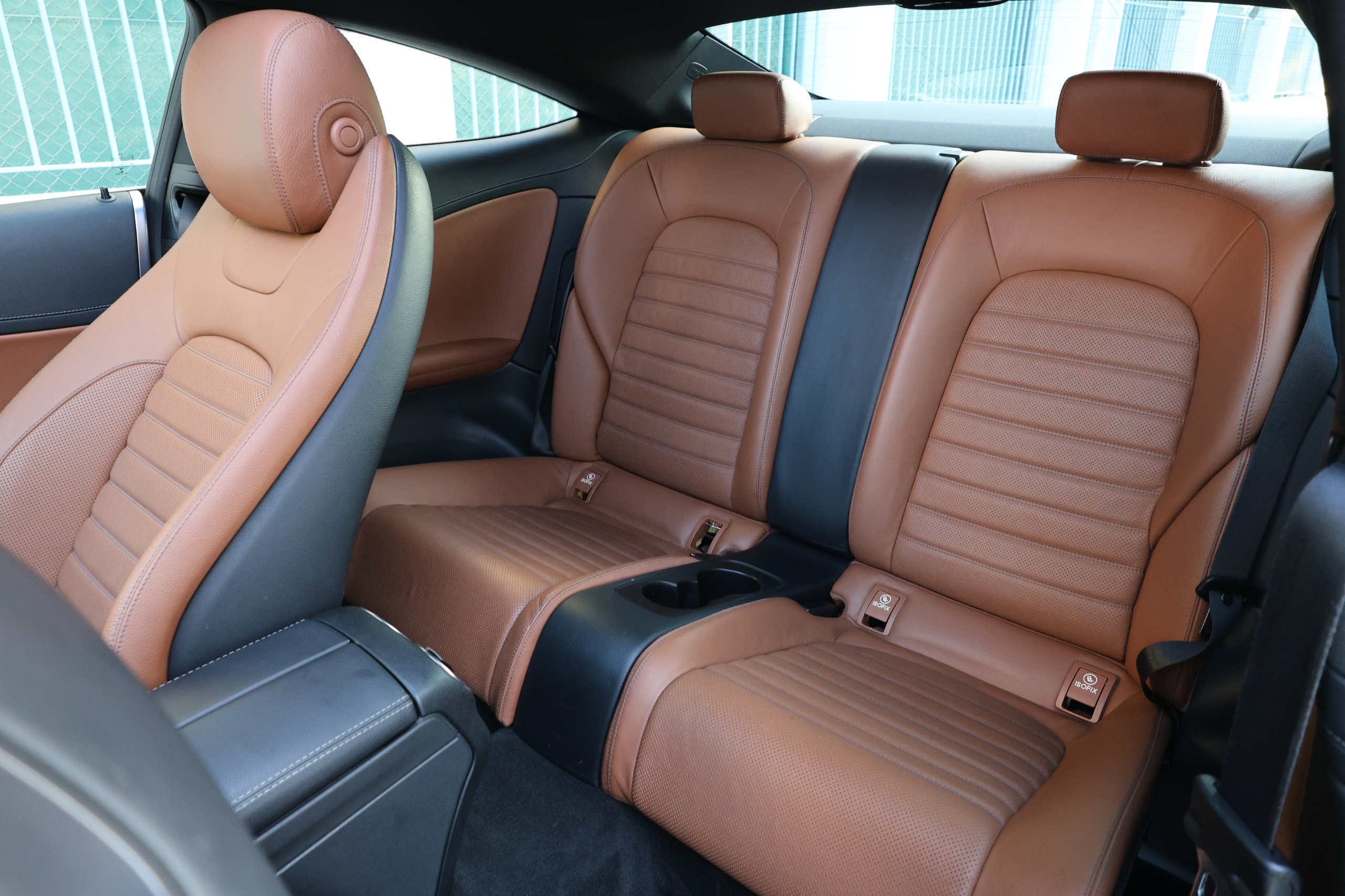 23744b70-eaa6-43a1-b01d-bb60fb2c81c2