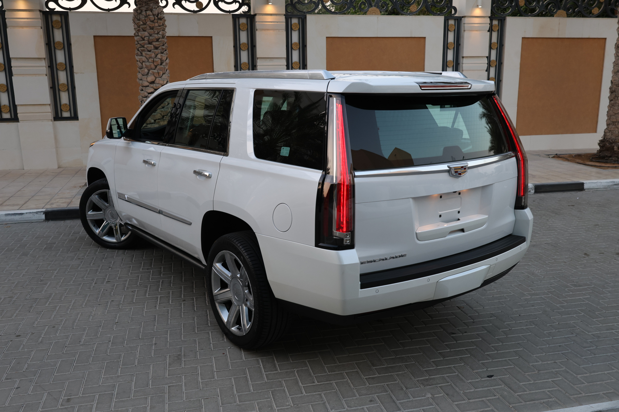 5f607190-dd7e-4116-8b48-2db83e56d69a