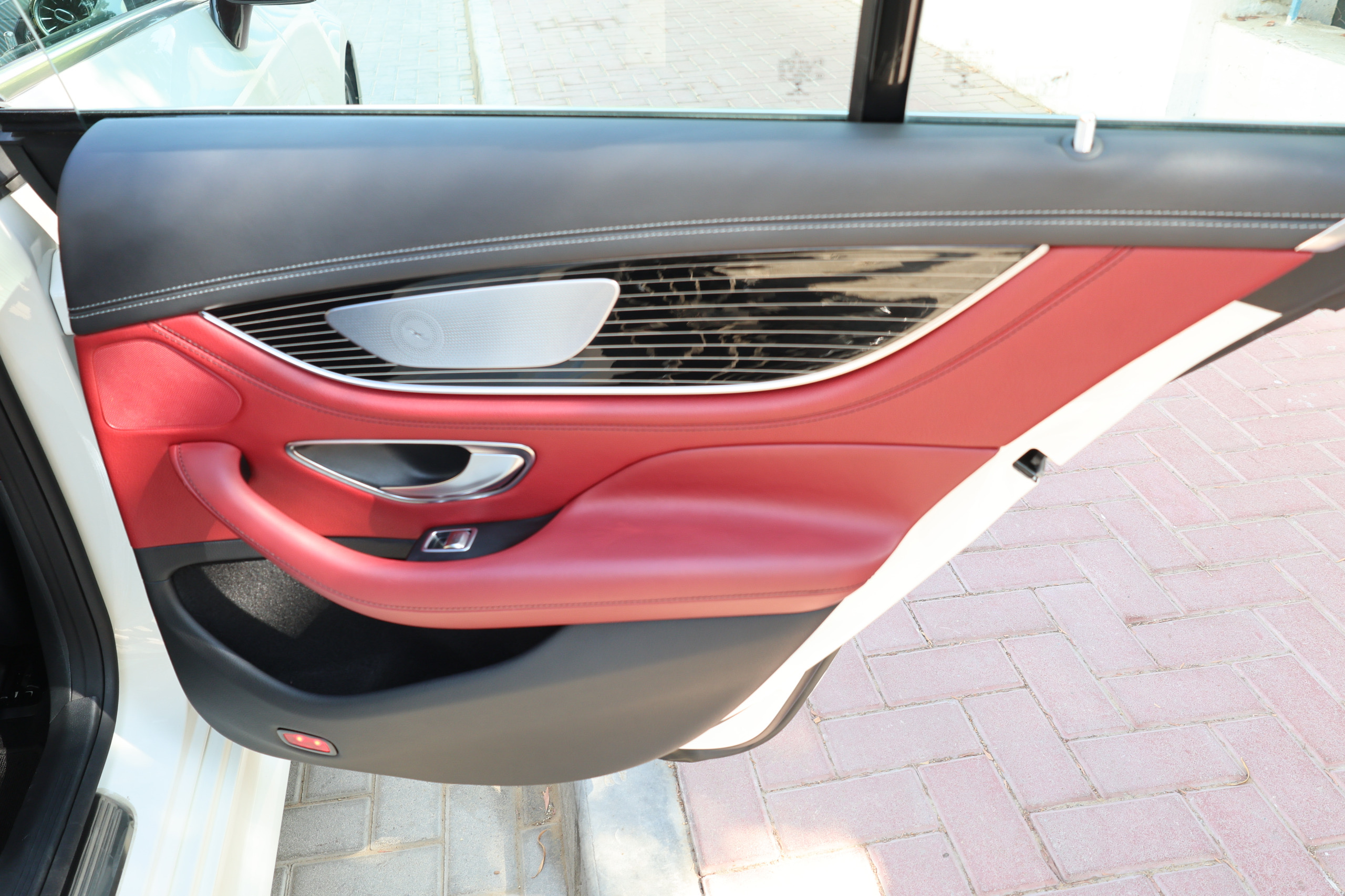 6687b93c-e6a5-4b67-a2cc-7409f237df65