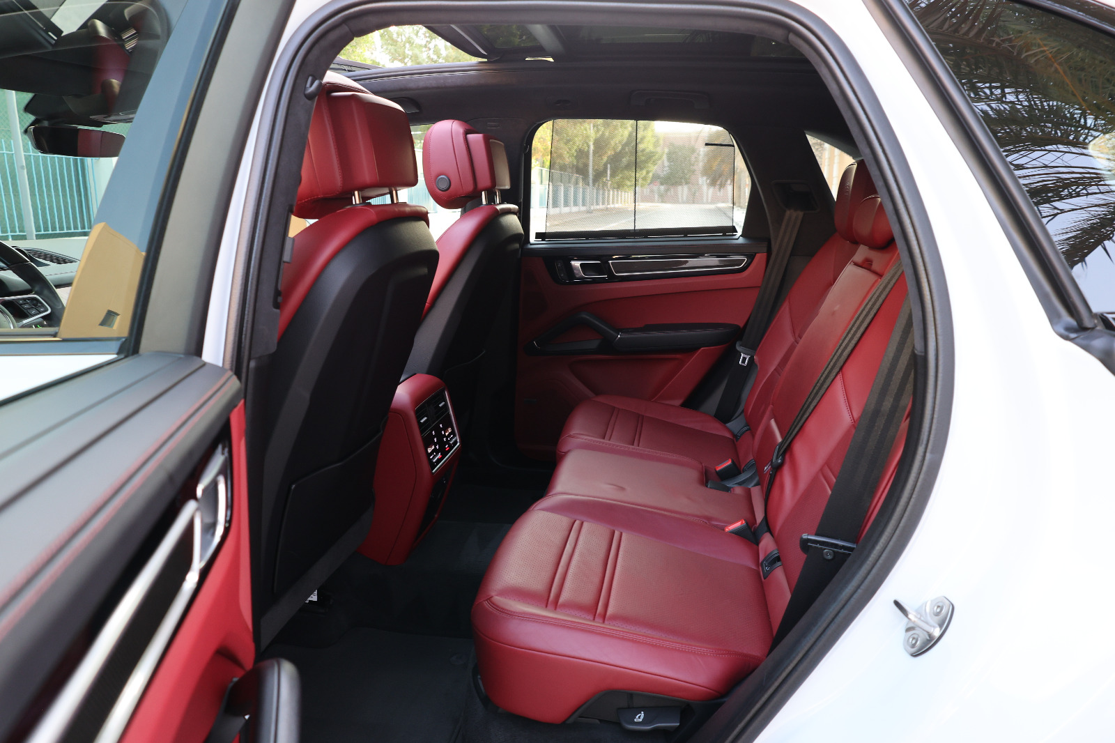 904d38df-324f-4445-b36f-9764c264d0db