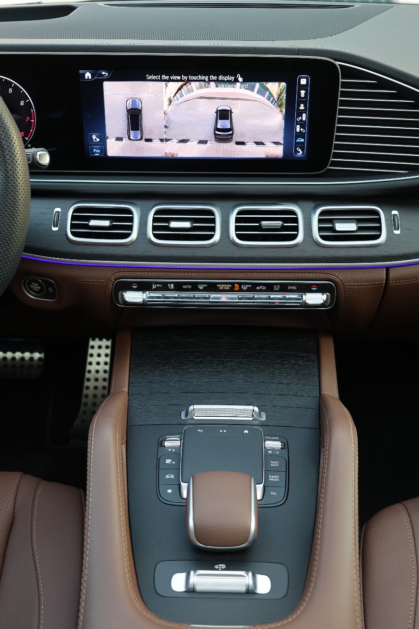 b7c7ad7b-734a-43d5-862d-08e883a7a4ea