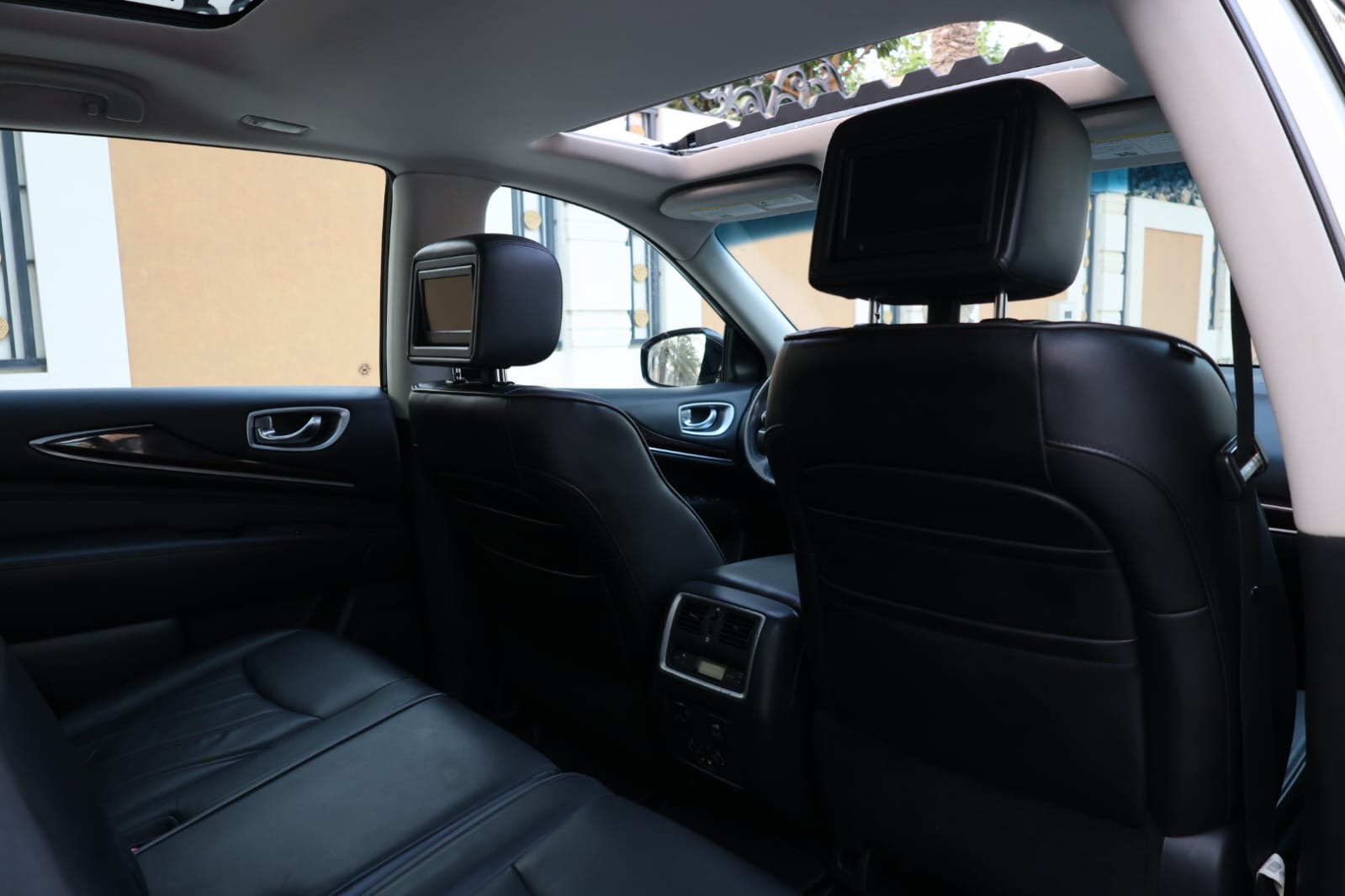 26415ea0-2d7f-4ca0-9ff1-6483822d56b9